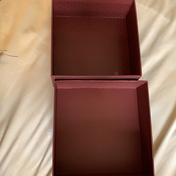 Moda Operandi Box/Bag - Picture 2 of 3